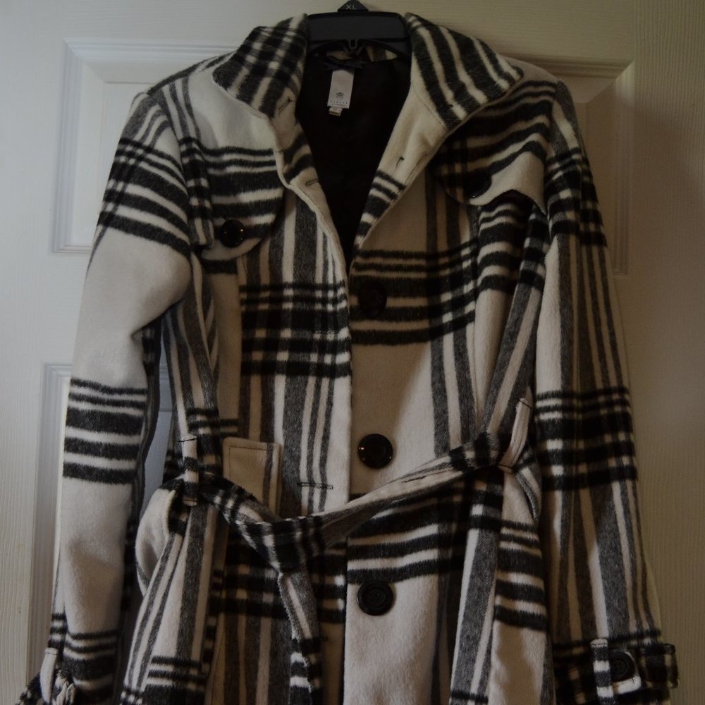 26 International Coat